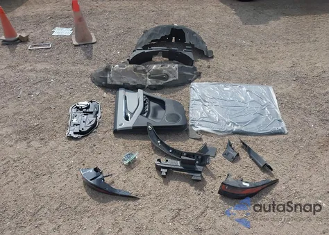 2020 Land Rover Range Rover Evoque First Edition z USA, uszkodzony, nr VIN SALZL2FX3LH120730